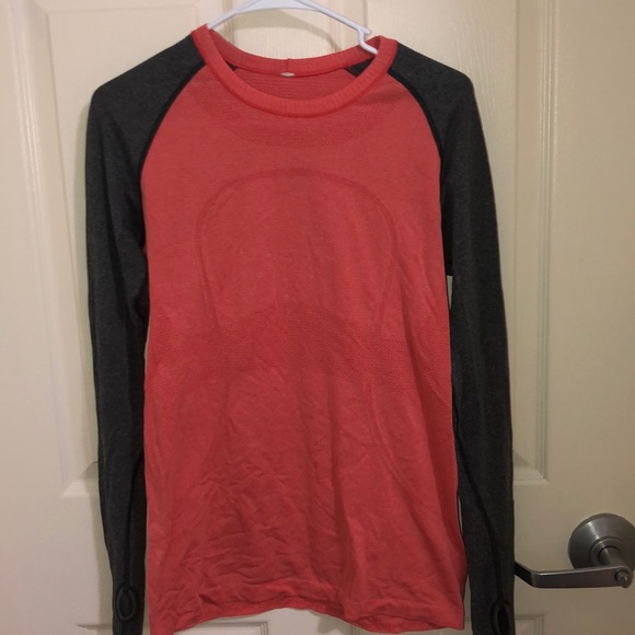 Lululemon workout shirt! - Picture 1 of 3